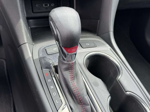 Used 2022 Chevrolet Equinox RS AWD/4WD image 32