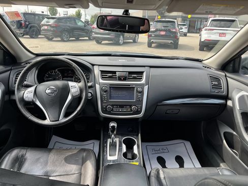 Used 2016 Nissan Altima 2.5 SL w/ 2.5 Technology w/LED Package FWD image 14