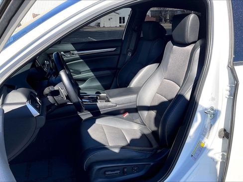 Used 2022 Honda Accord Sport image 7