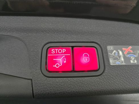 Certified 2025 Mercedes-Benz GLE 350 4MATIC image 20