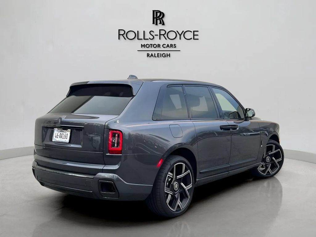 Certified 2025 Rolls-Royce Cullinan Black Badge AWD/4WD image 2
