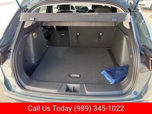 New 2026 Chevrolet Trax LT w/ Driver Confidence Package FWD image 33
