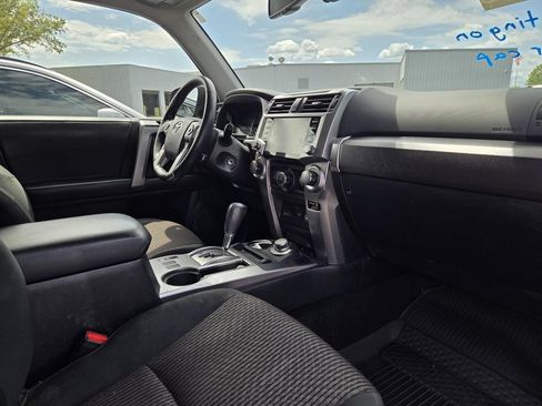 Used 2021 Toyota 4Runner Trail Special Edition AWD/4WD image 4