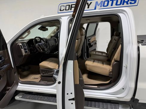 Used 2018 GMC Sierra 3500 Denali image 11