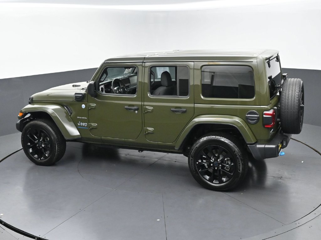 Used 2024 Jeep Wrangler Unlimited Sahara AWD/4WD image 44