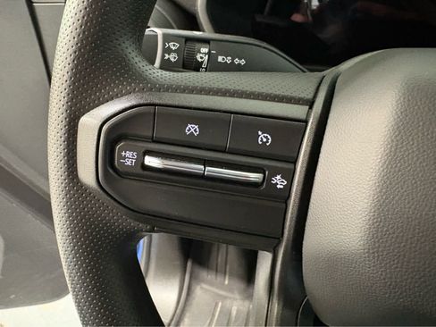 Used 2024 Chevrolet Colorado Trail Boss w/ Advanced Trailering Package AWD/4WD image 17