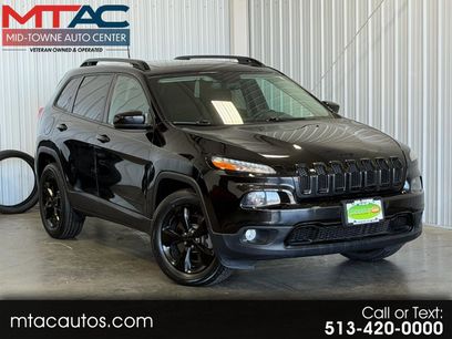 Used 2016 Jeep Cherokee Latitude w/ Comfort/Convenience Group
