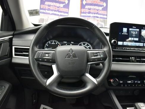 Used 2024 Mitsubishi Outlander Ralliart image 20