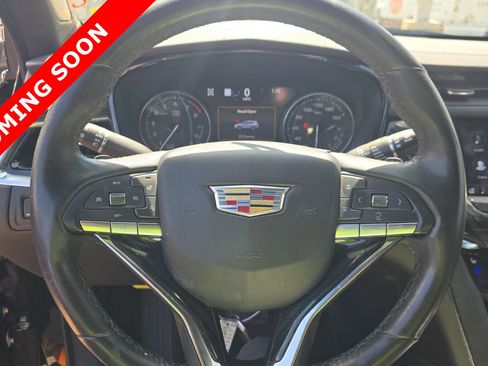 Used 2023 Cadillac XT6 Premium Luxury w/ Technology Package AWD/4WD image 6