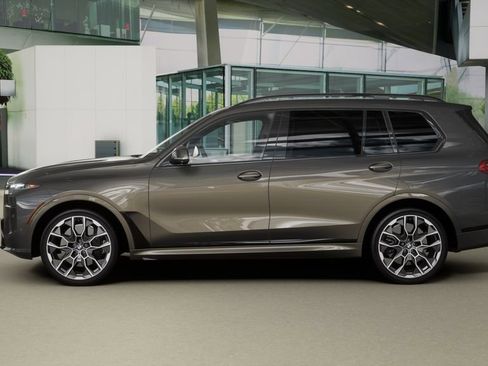 New 2026 BMW X7 M60i image 35