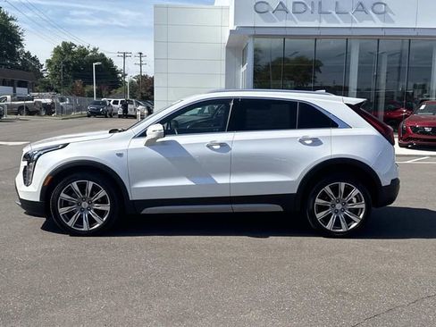 Used 2023 Cadillac XT4 Premium Luxury w/ Enhanced Visibility Package AWD/4WD image 10