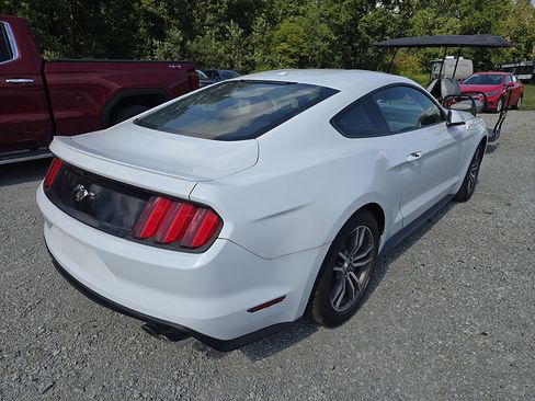 Used 2016 Ford Mustang Premium image 3