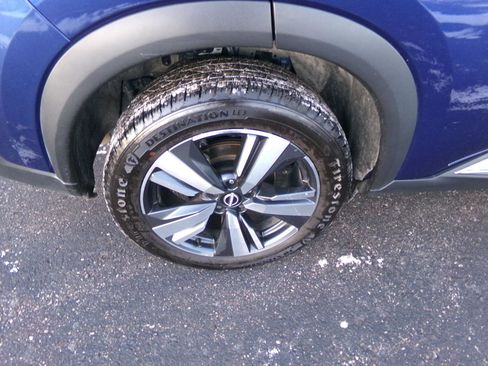 Used 2023 Nissan Rogue SL AWD/4WD image 57