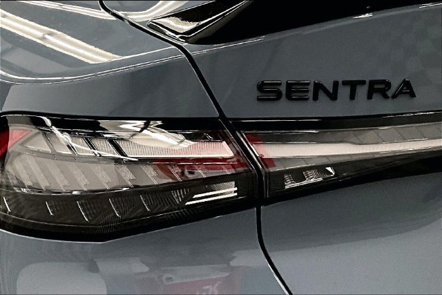 New 2027 Nissan Sentra SR w/ SR Premium Package FWD image 20