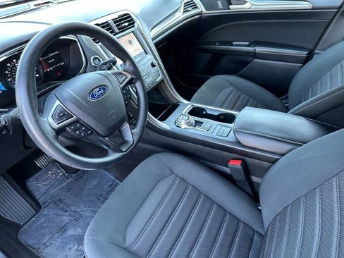 Used 2020 Ford Fusion SE FWD image 9