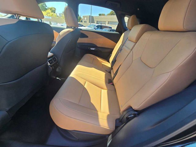 Certified 2026 Lexus RX 350h w/ Convenience Package AWD/4WD image 17