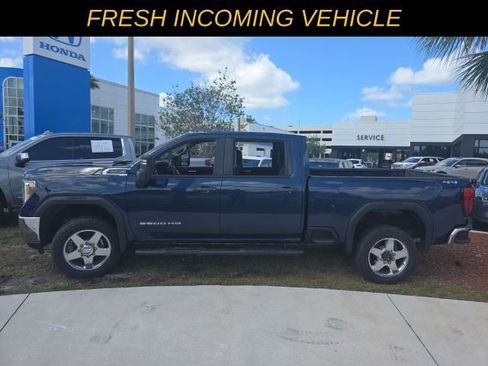 Used 2023 GMC Sierra 2500 Pro w/ Convenience Package image 2