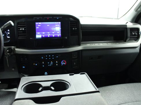 Used 2024 Ford F350 XL w/ 360-Degree Camera Package RWD image 18