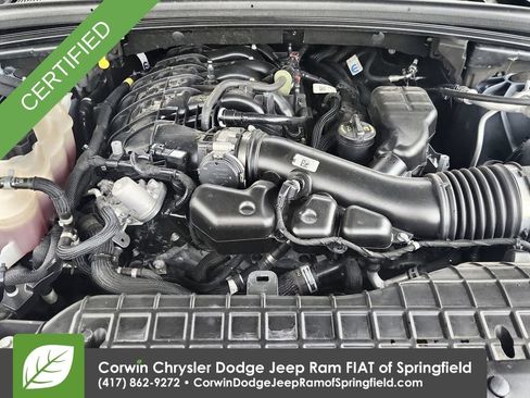 Used 2025 Jeep Grand Cherokee Laredo w/ Luxury Tech Group I AWD/4WD image 34