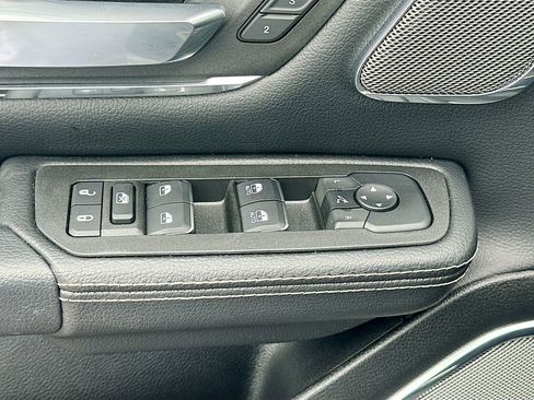 Used 2025 RAM 1500 Laramie w/ Night Edition AWD/4WD image 18