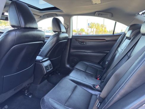 Used 2013 Lexus ES 350 w/ Luxury Pkg FWD image 11