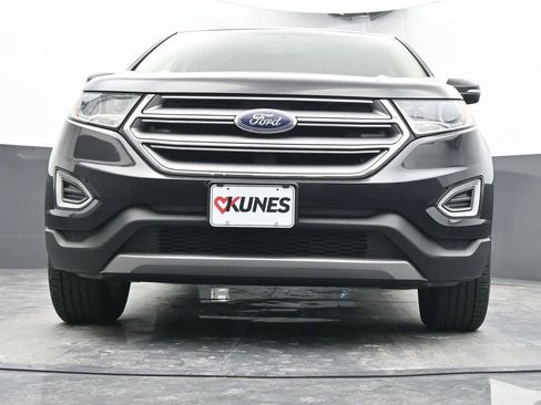 Used 2017 Ford Edge SEL w/ Equipment Group 201A AWD/4WD image 46