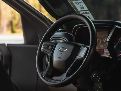 Used 2020 Chevrolet Silverado 1500 Custom Trail Boss w/ Custom Convenience Package image 15