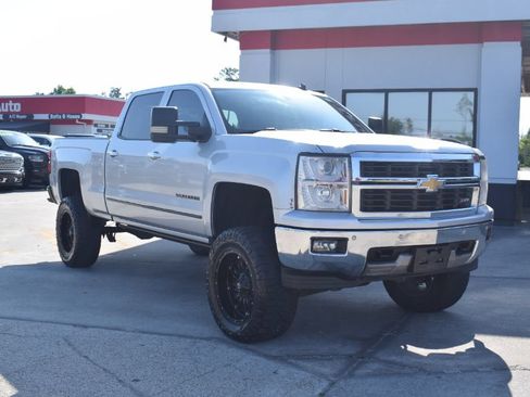 Used 2014 Chevrolet Silverado 1500 LTZ Z71 w/ LTZ Plus Package AWD/4WD image 2