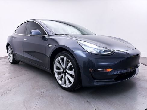 Used 2019 Tesla Model 3 Standard Range Plus image 9