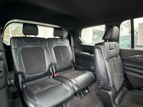 Used 2021 Jeep Grand Cherokee L Laredo image 21