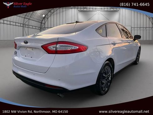 Used 2014 Ford Fusion S image 4