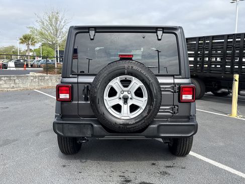 Used 2022 Jeep Wrangler Sport S image 15