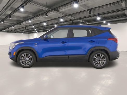 Used 2021 Kia Seltos LX AWD/4WD image 6