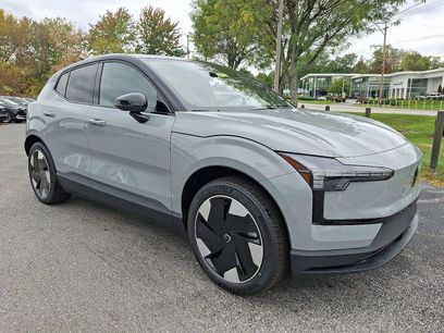 New 2025 Volvo EX30 Plus w/ Protection Package Premier