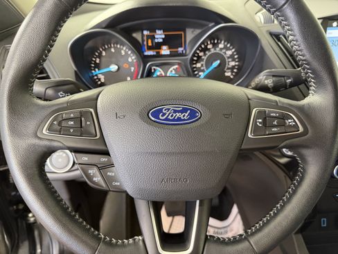 Certified 2019 Ford Escape SE FWD image 26