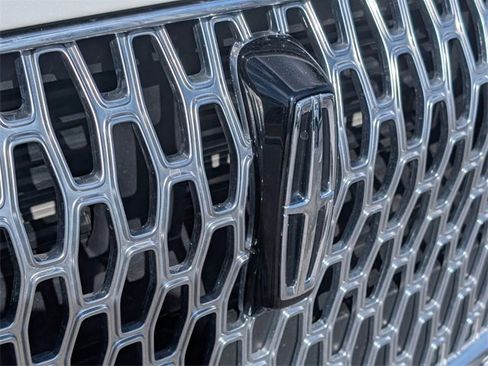 Used 2024 Lincoln Corsair FWD image 17
