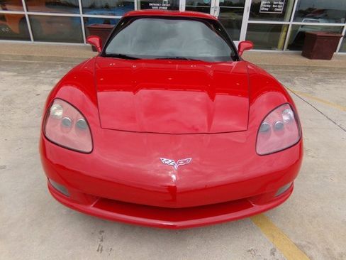 Used 2008 Chevrolet Corvette Coupe w/ Preferred Equipment Group RWD image 2