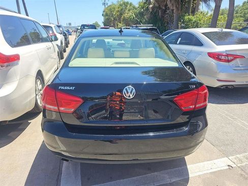 Used 2015 Volkswagen Passat 1.8T Limited Edition FWD image 5