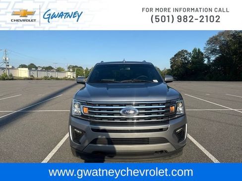Used 2020 Ford Expedition XLT w/ Equipment Group 202A AWD/4WD image 2