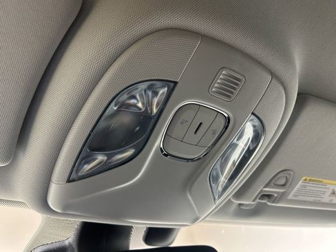 Certified 2021 Jeep Compass Limited w/ Elite Interior Group image 33