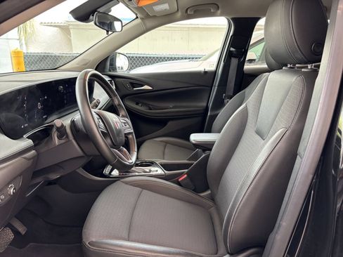 Used 2025 Buick Encore GX Preferred FWD image 27
