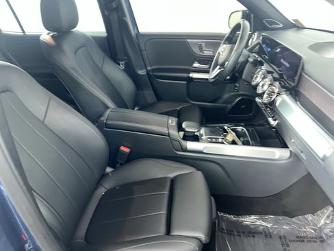 Used 2023 Mercedes-Benz GLB 250 image 23
