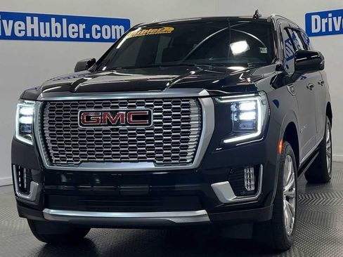 Used 2023 GMC Yukon Denali w/ Denali Reserve Package AWD/4WD image 3