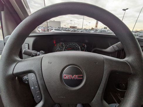 New 2025 GMC Savana 2500 Work Van w/ Safety Package image 15