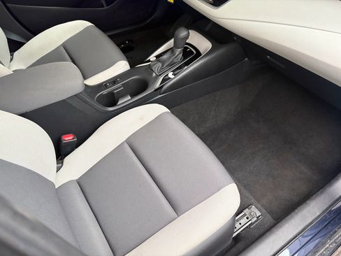 Used 2024 Toyota Corolla LE FWD image 23