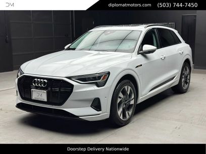 Used 2021 Audi e-tron Premium w/ Convenience Plus Package