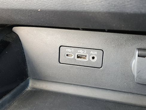 Used 2024 Nissan Altima 2.5 SV image 19