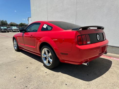 Used 2007 Ford Mustang GT RWD image 5
