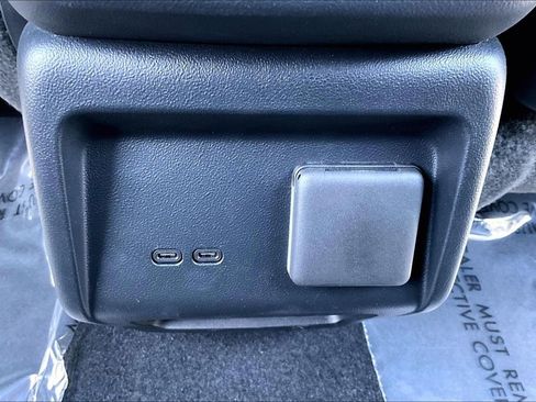 New 2026 Cadillac Optiq Luxury 1 RWD image 21