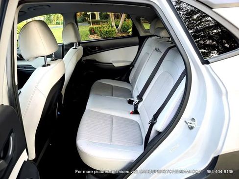 Used 2023 Hyundai Kona SEL image 6